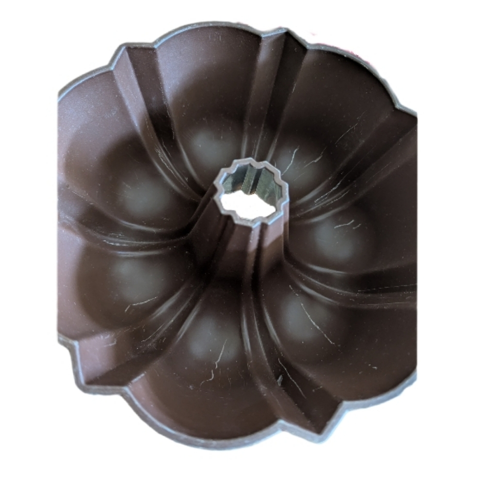 Nordic Ware Mini Bundt Cake Pan - 9 Cup Size - Picture 5 of 9